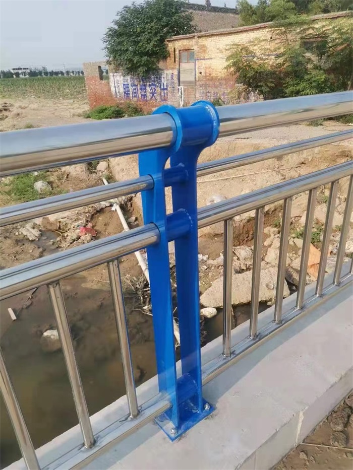 不銹鋼護(hù)欄 不銹鋼護(hù)欄